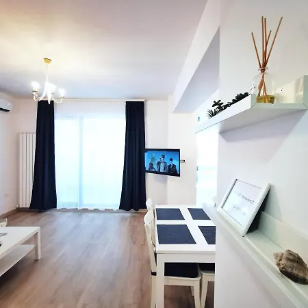 Apartment By The Sea