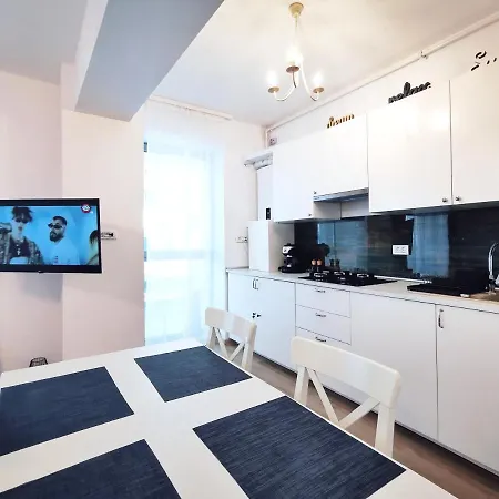 Apartment By The Sea *